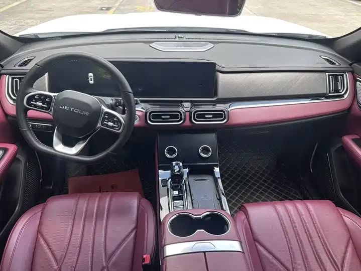 Jetour X70 PLUS 2025 Model 1.5T Flagship Edition 7-Seater