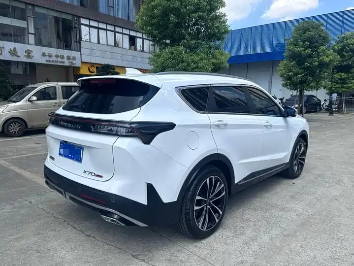 Jetour X70 PLUS 2025 Model 1.5T Flagship Edition 7-Seater