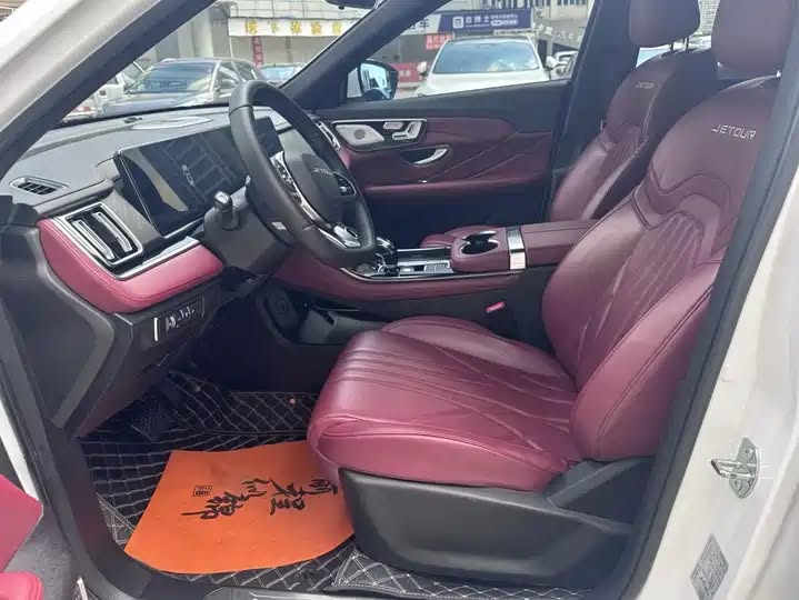 Jetour X70 PLUS 2025 Model 1.5T Flagship Edition 7-Seater